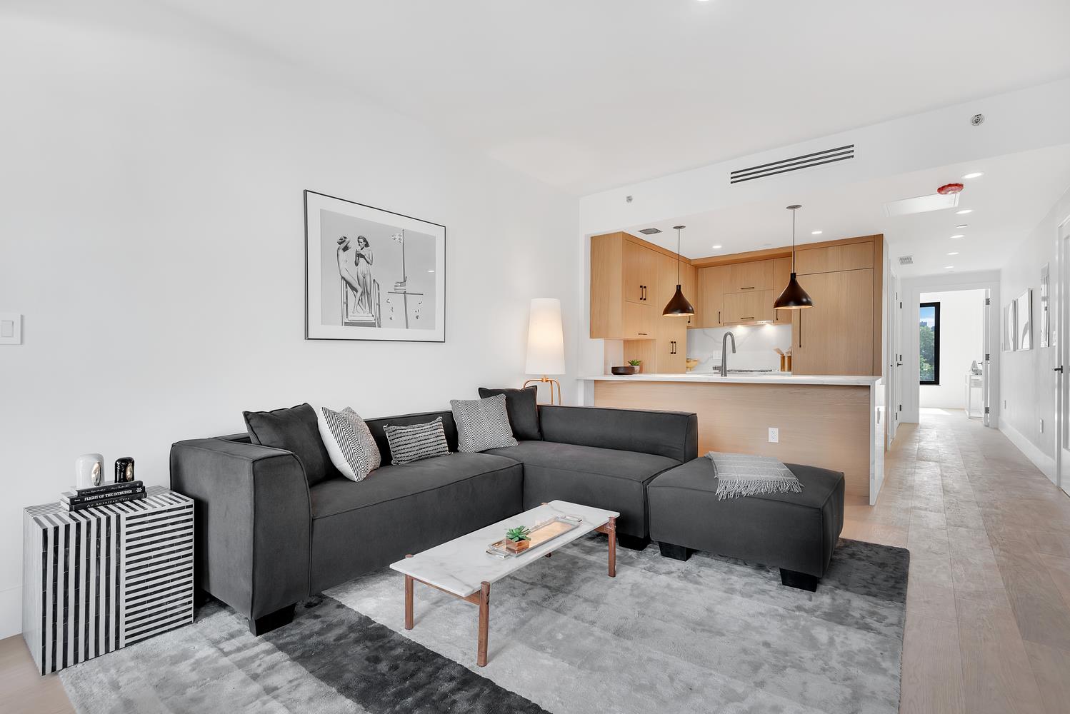 490 LORIMER Street 2B