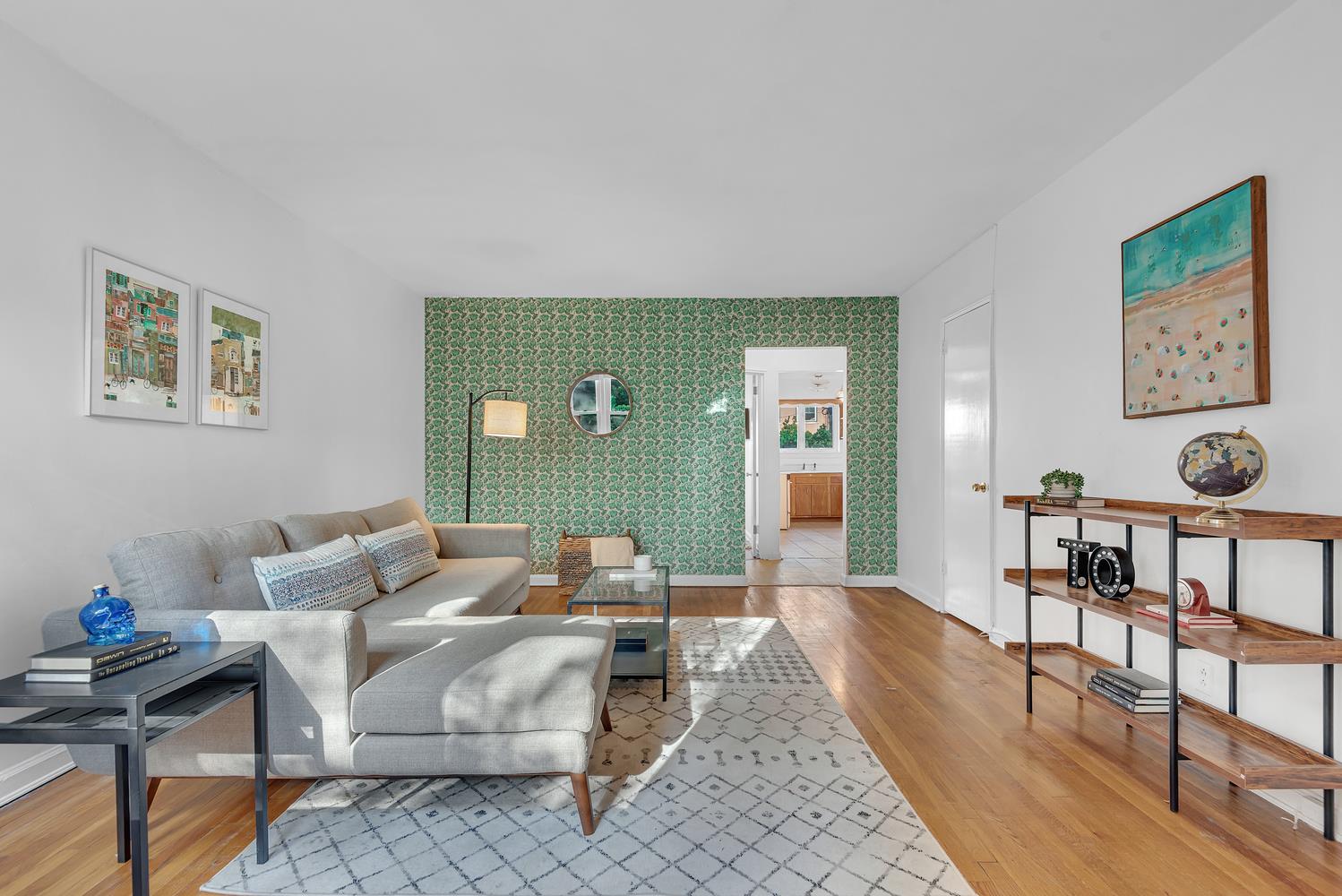 601 17TH Street NA
