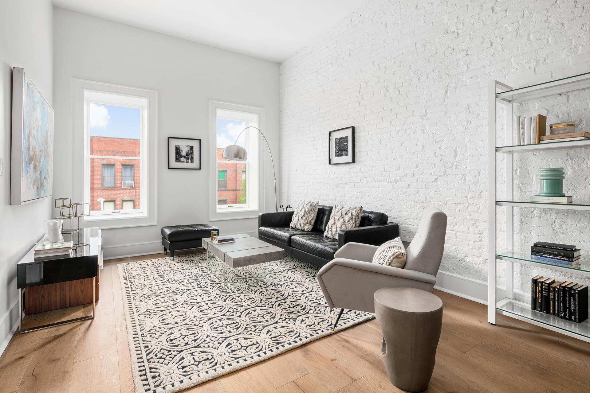 577 10TH Street 3