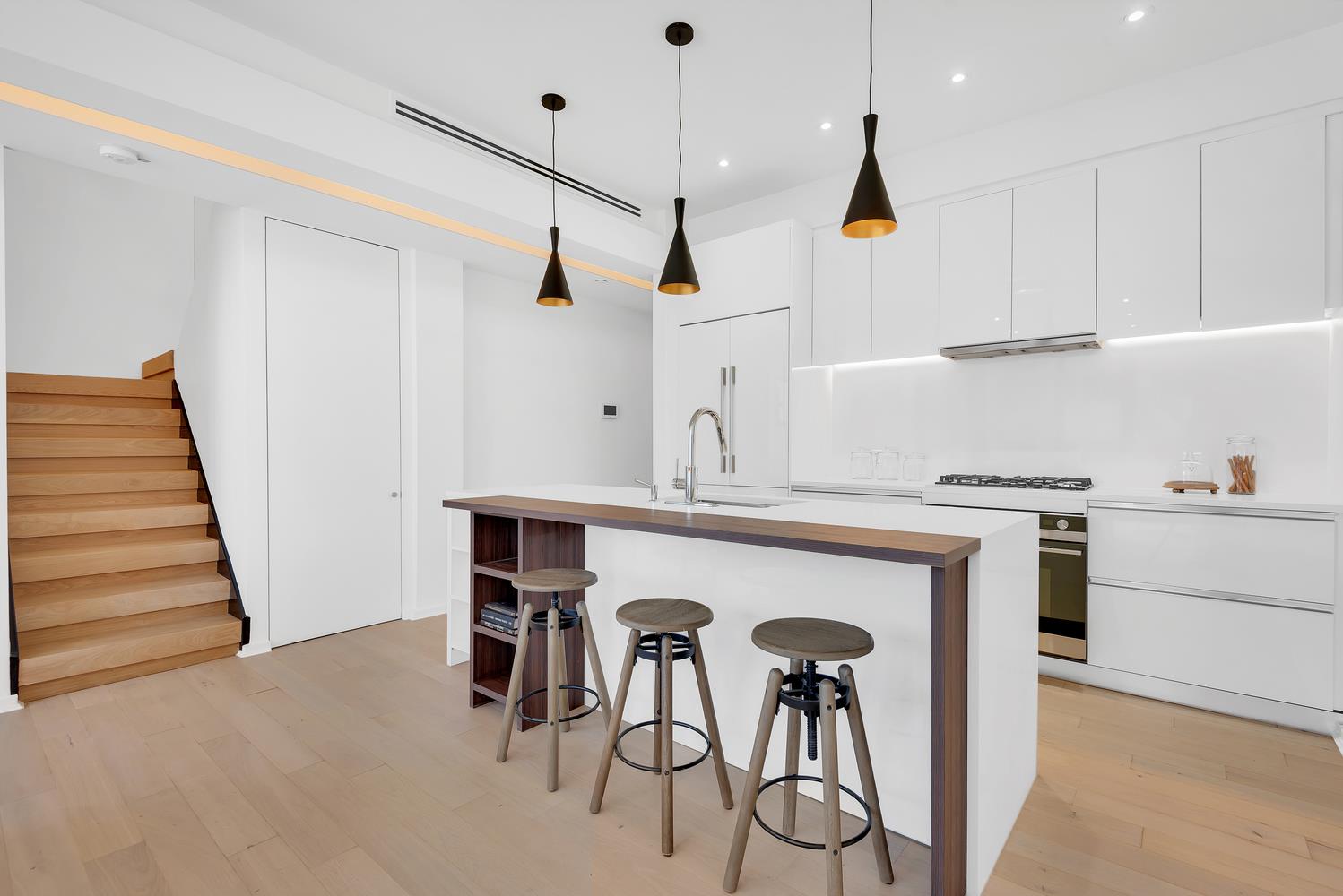 224 N 6TH Street 3