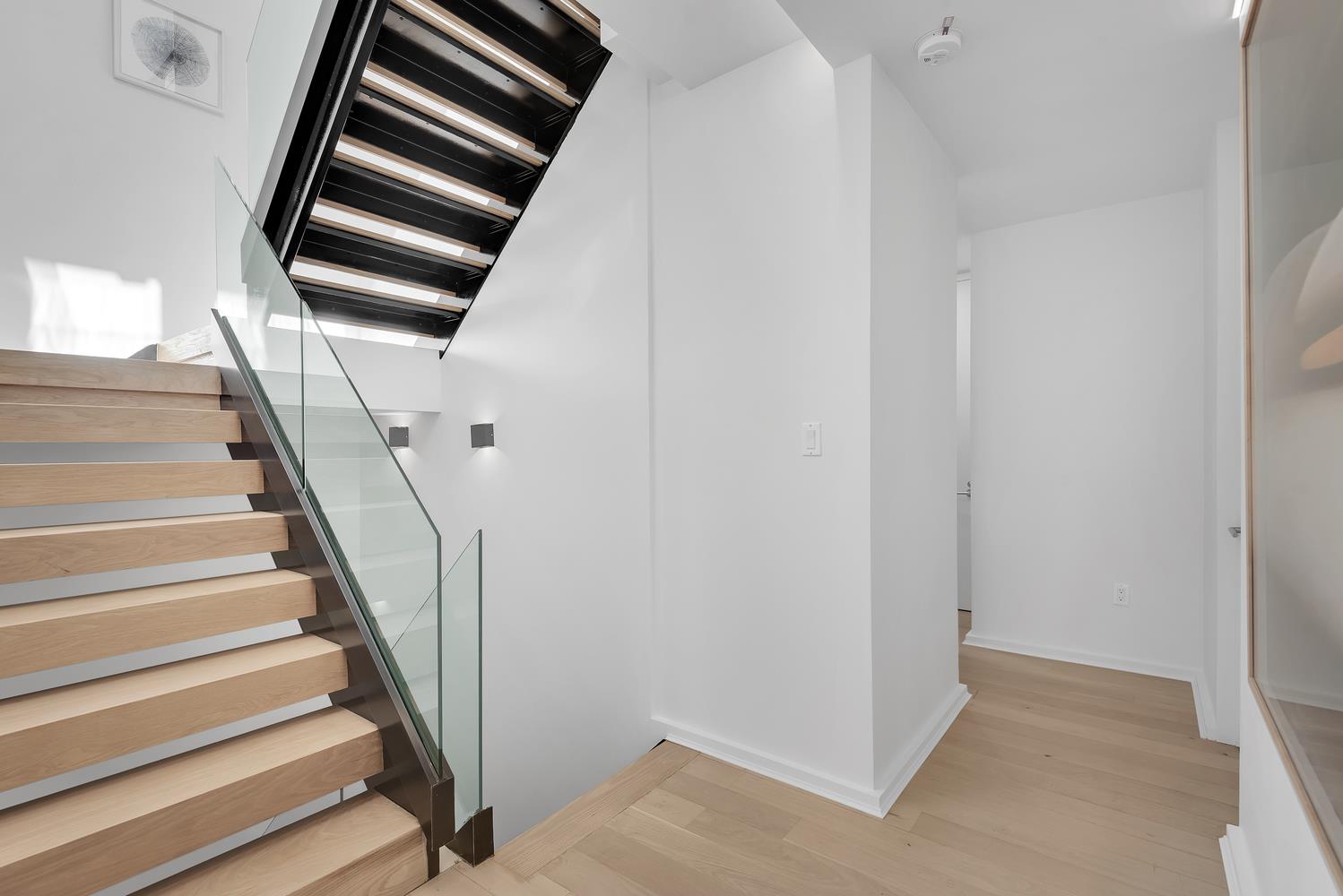 224 N 6TH Street 3