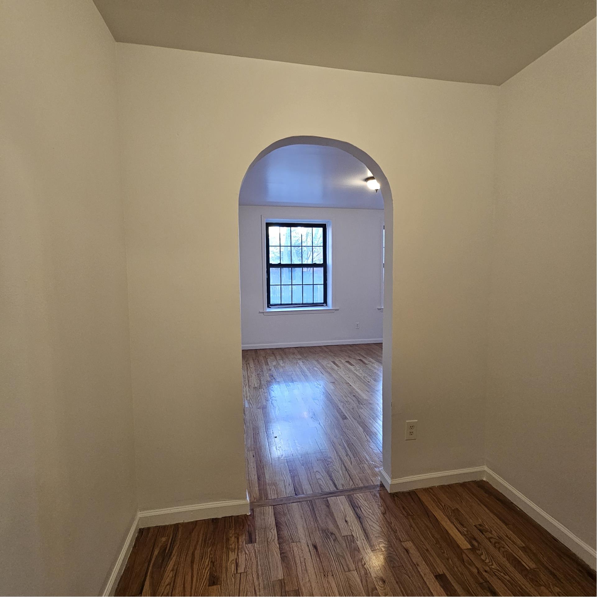 295 WASHINGTON Avenue 1I