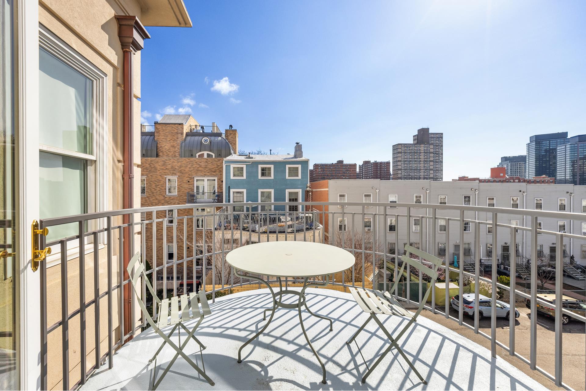 171 S PORTLAND Avenue 4B