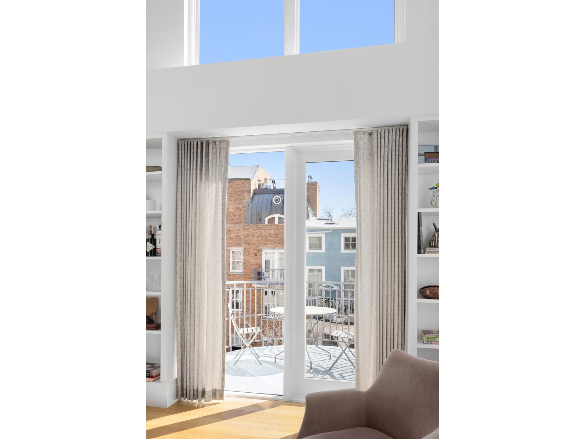 171 S PORTLAND Avenue 4B