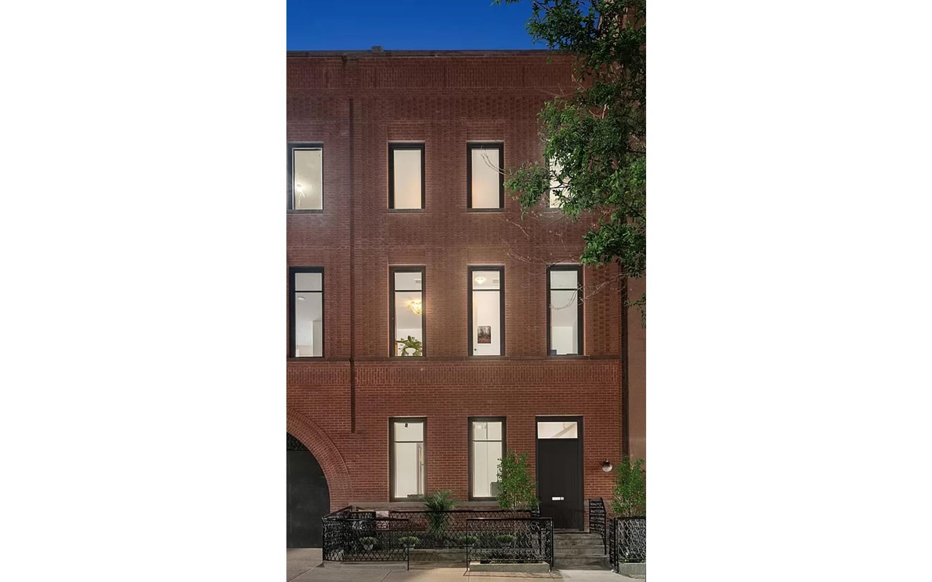 299 HICKS Street