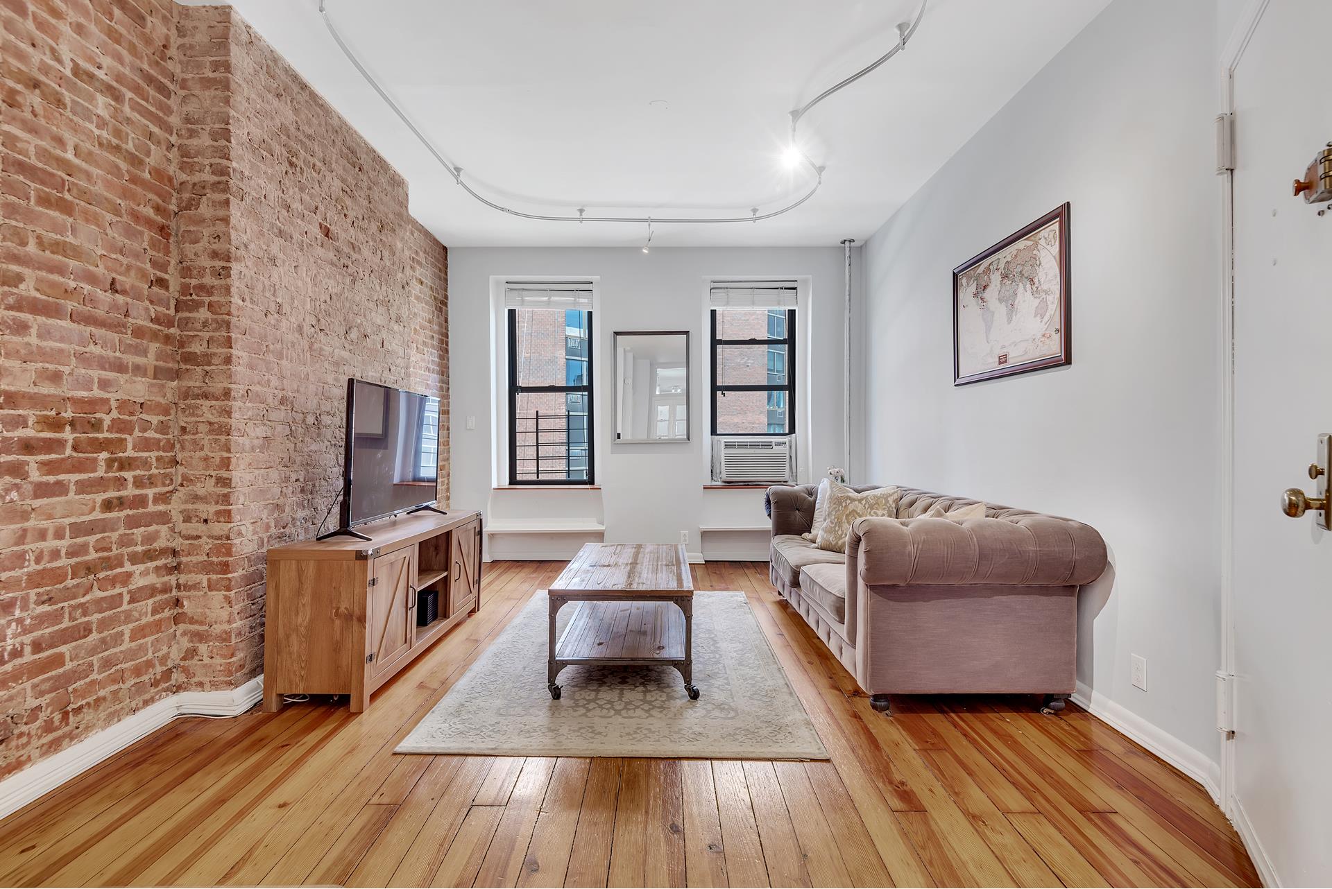 206 E 90TH Street 4W