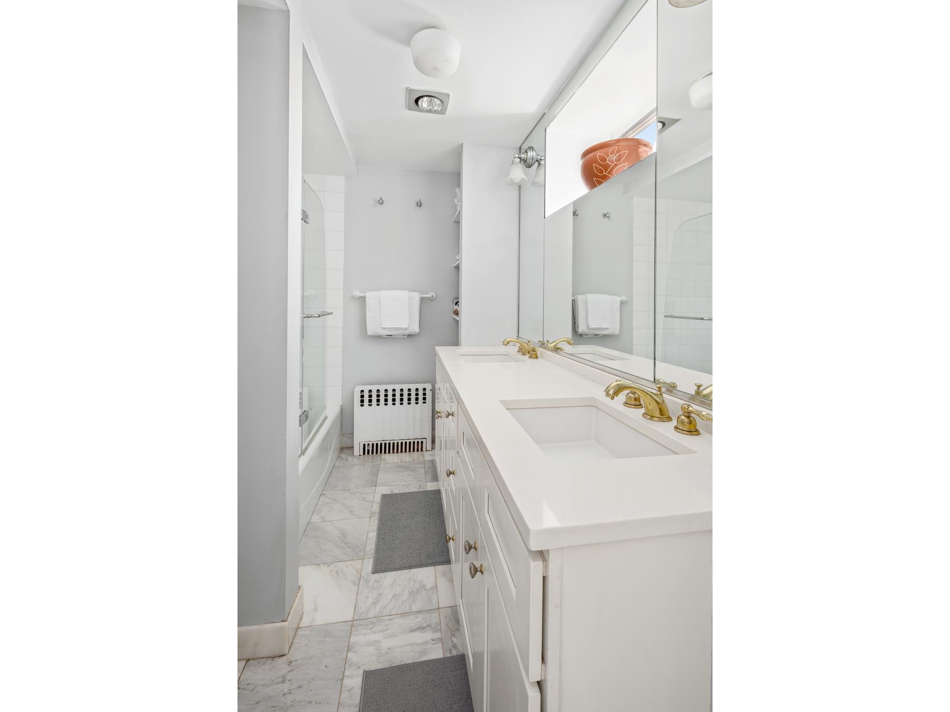 275 DEGRAW Street A