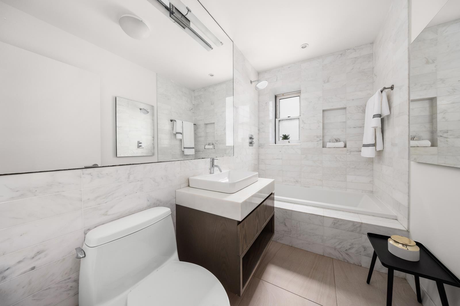 183 COLUMBIA Heights 2