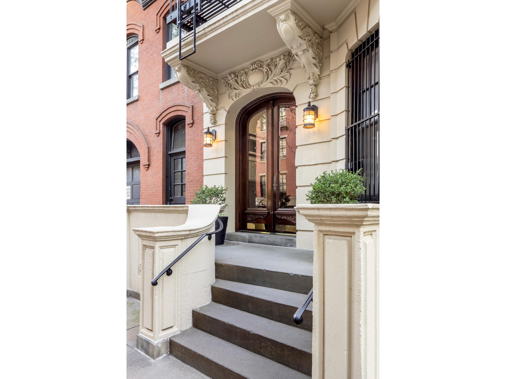 183 COLUMBIA Heights 2