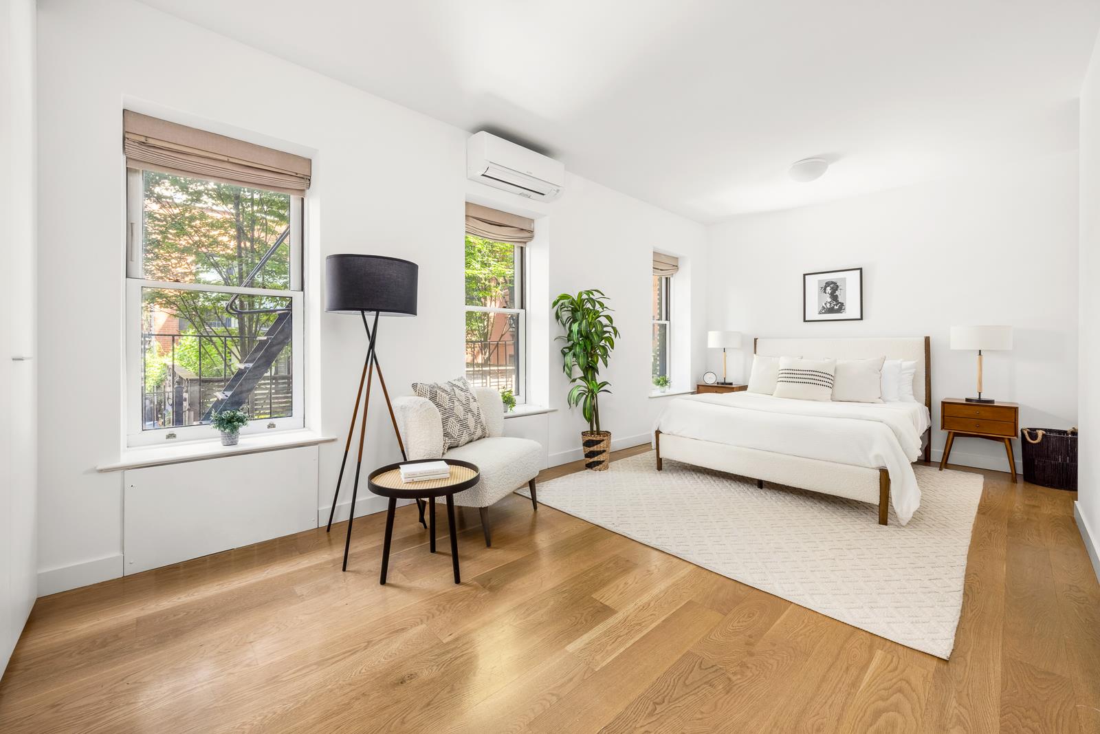 183 COLUMBIA Heights 2