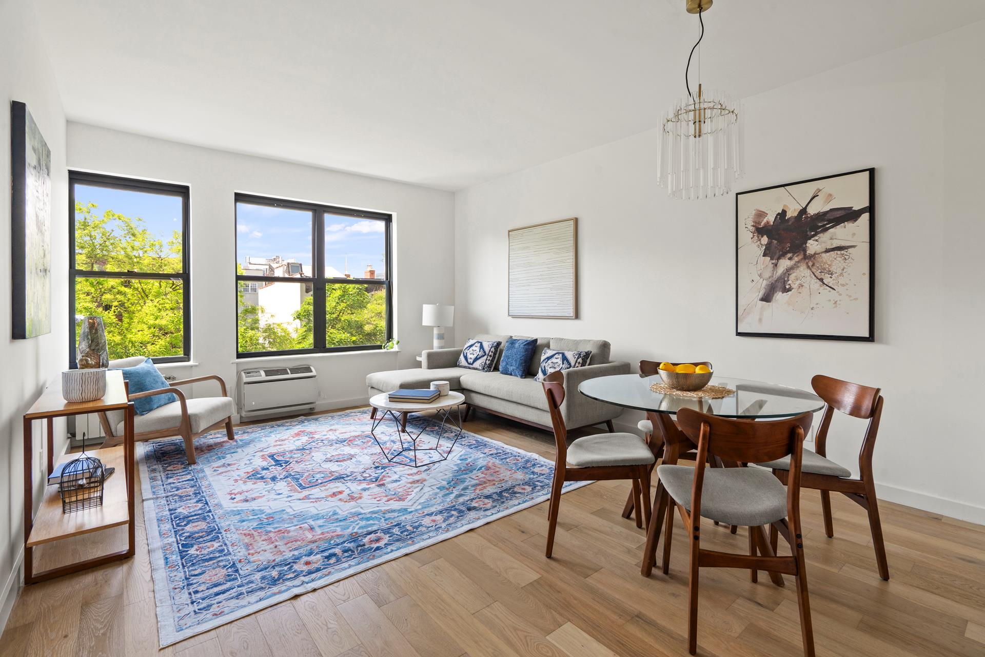 657 WARREN Street 3A