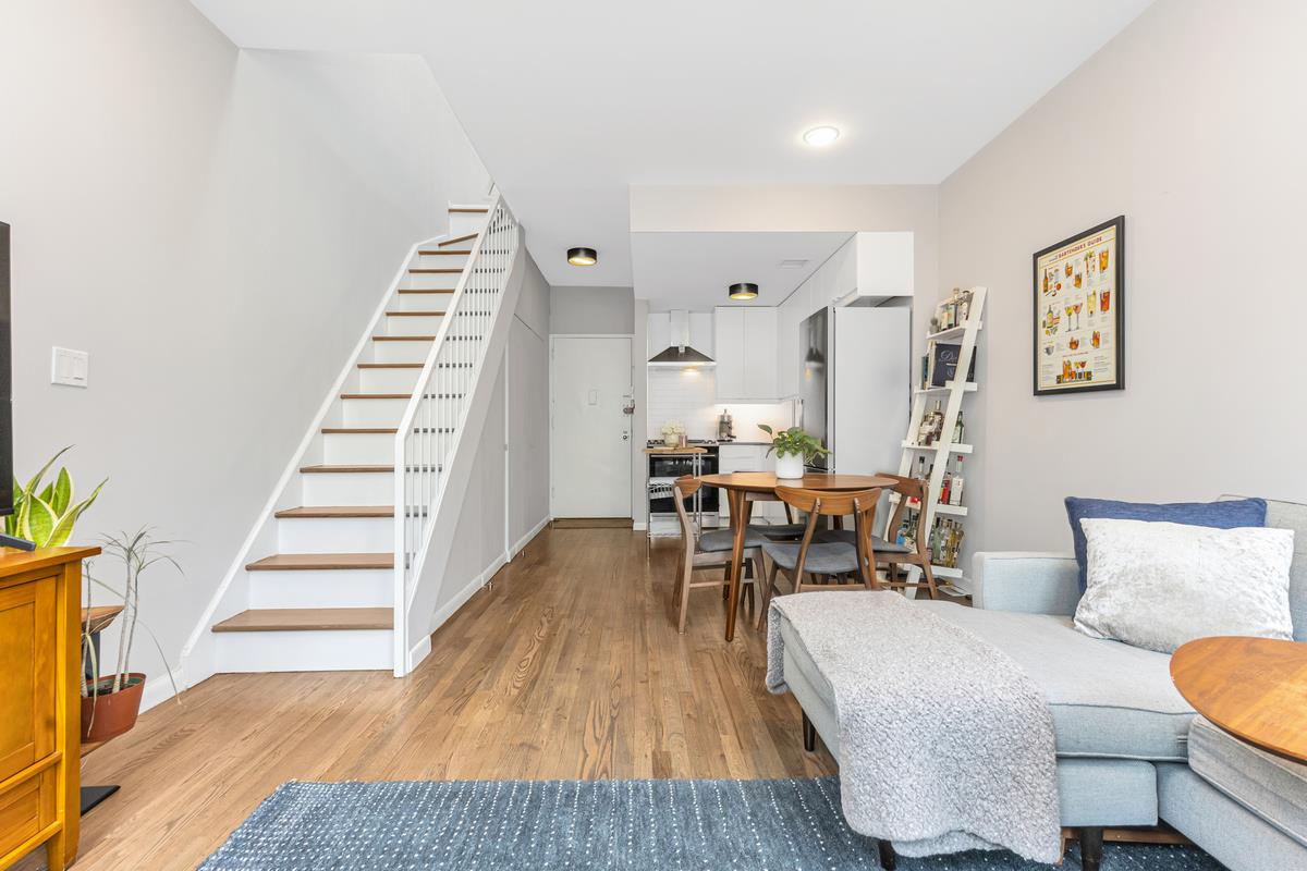 238 CLINTON Street G