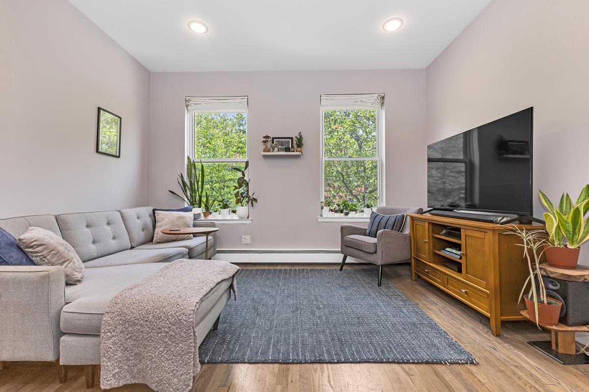 238 CLINTON Street G