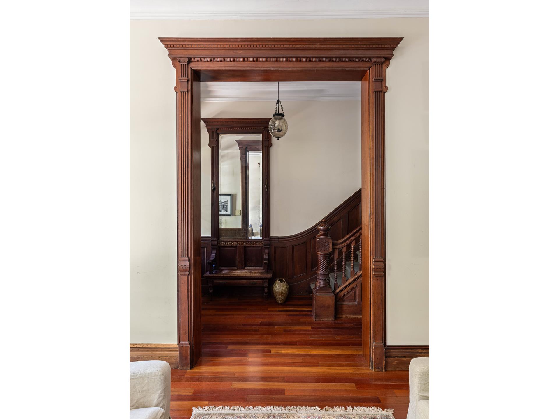 208 GARFIELD Place