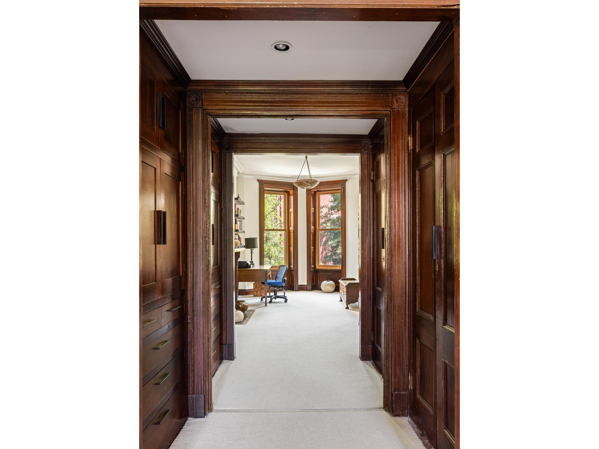 208 GARFIELD Place