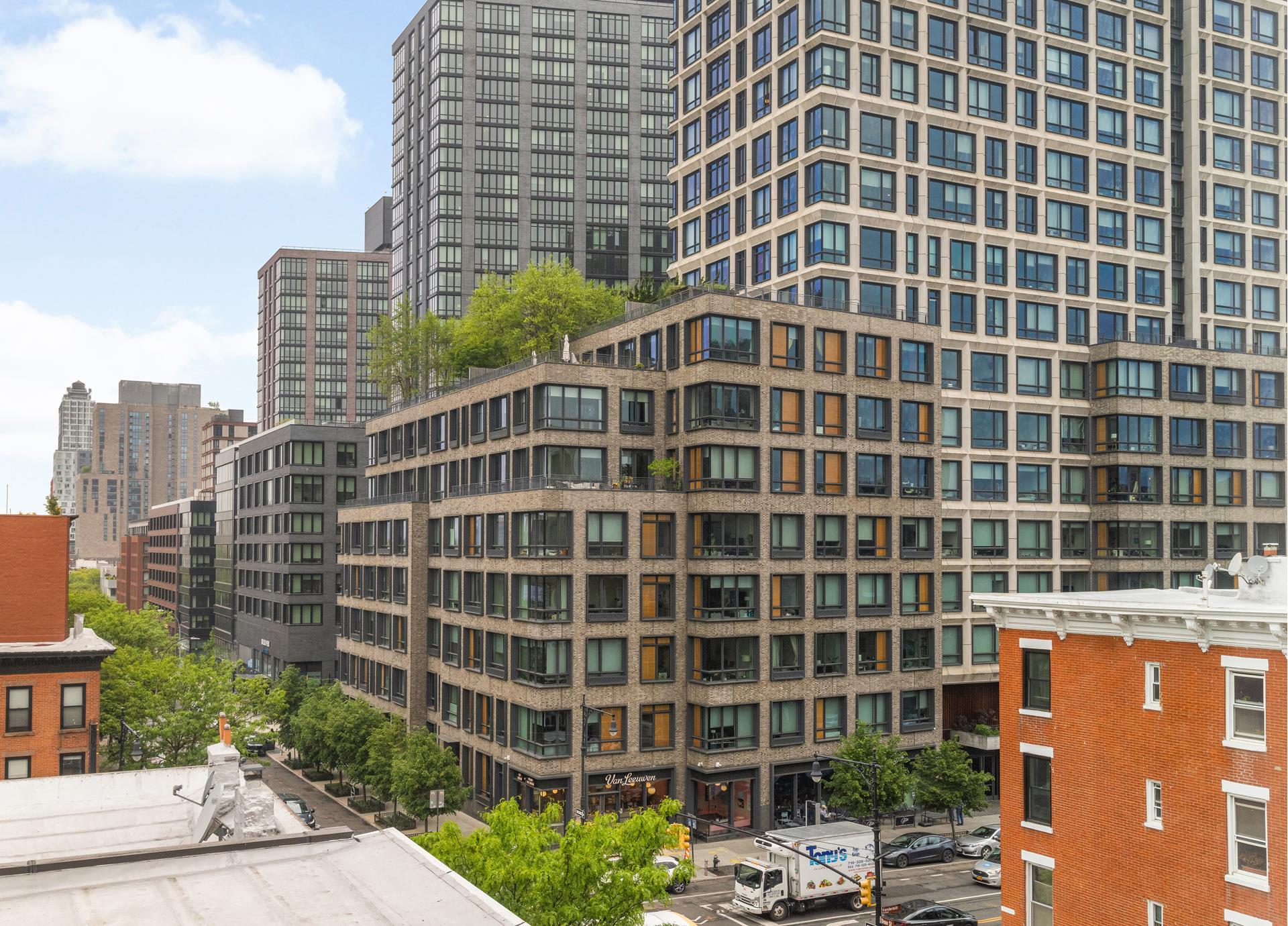 684 DEAN Street 2