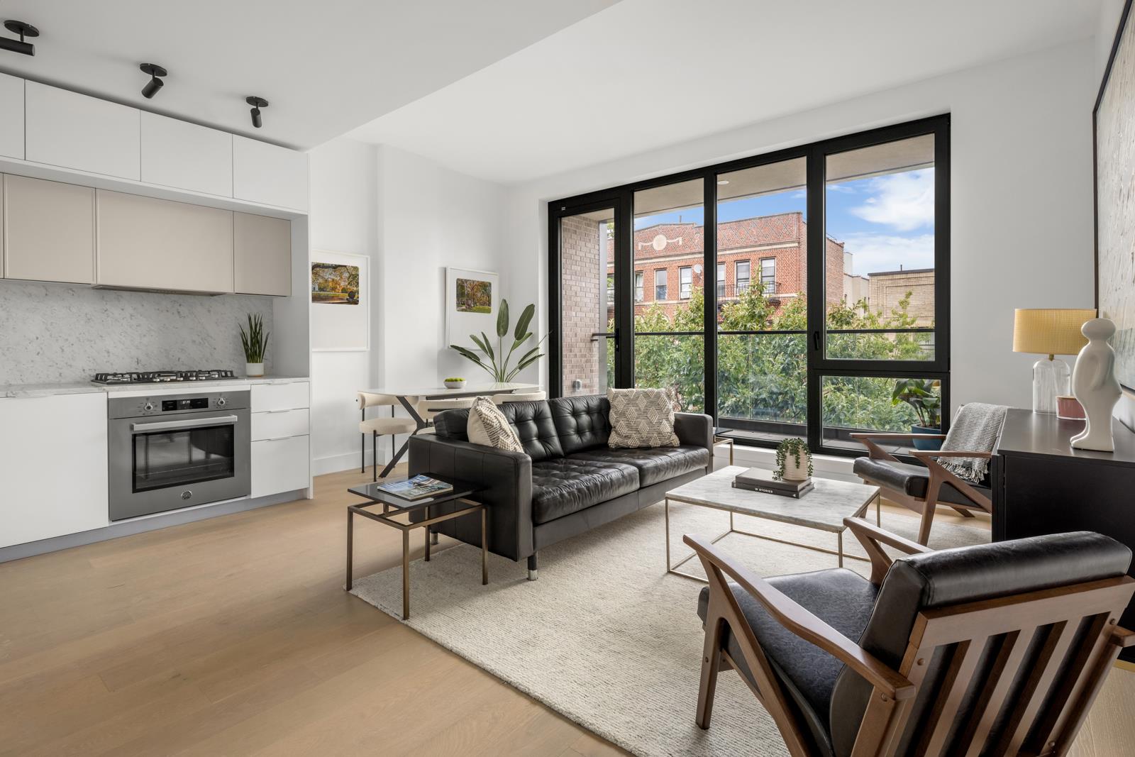 450 GRAND Avenue 5C