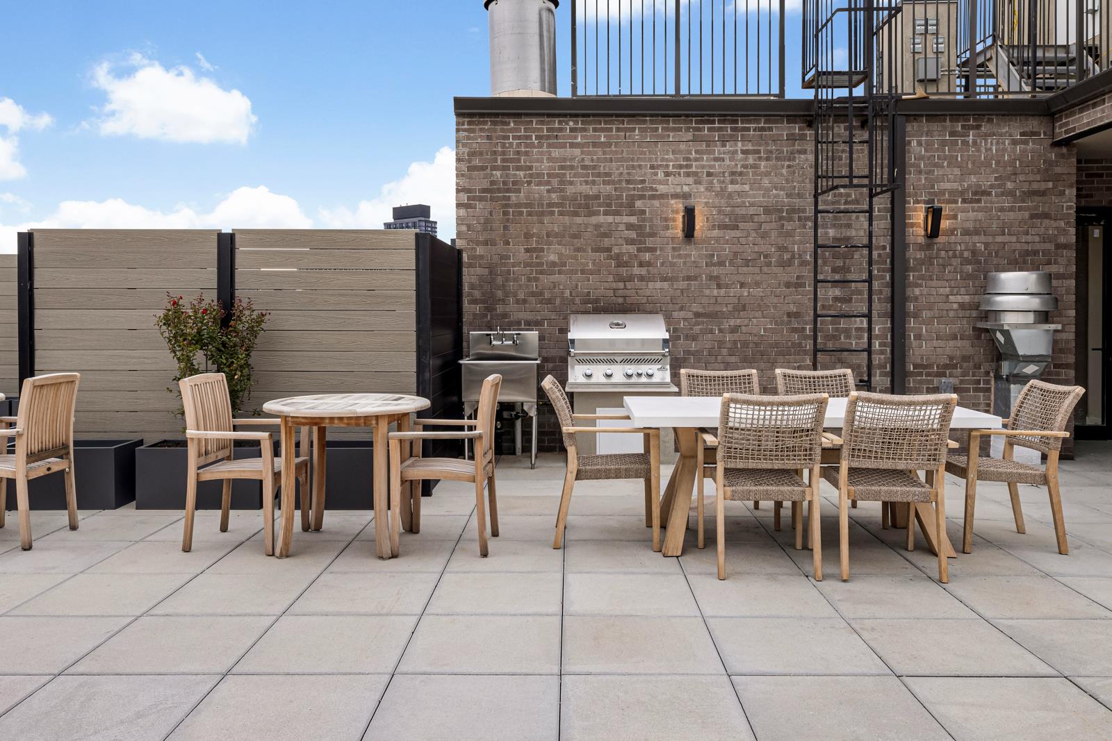 450 GRAND Avenue 5C