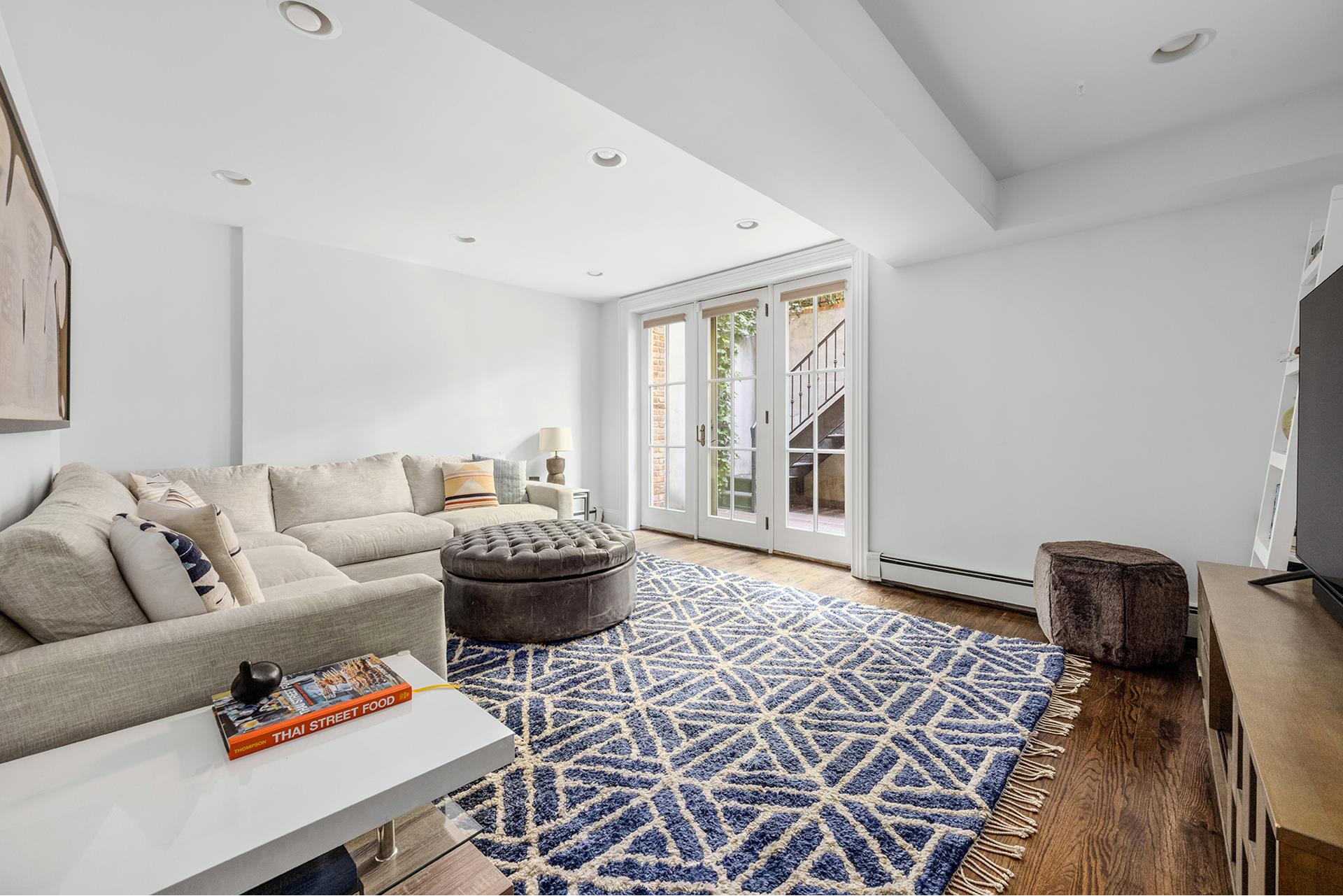 143 BERGEN Street 1