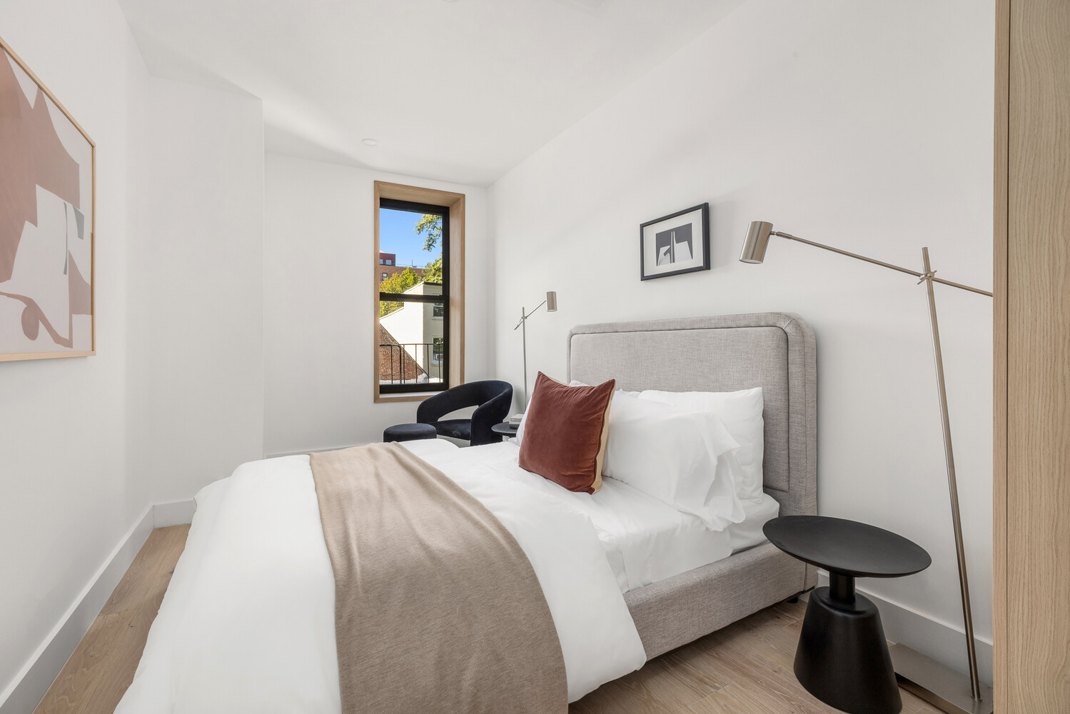 382 7TH Street 3