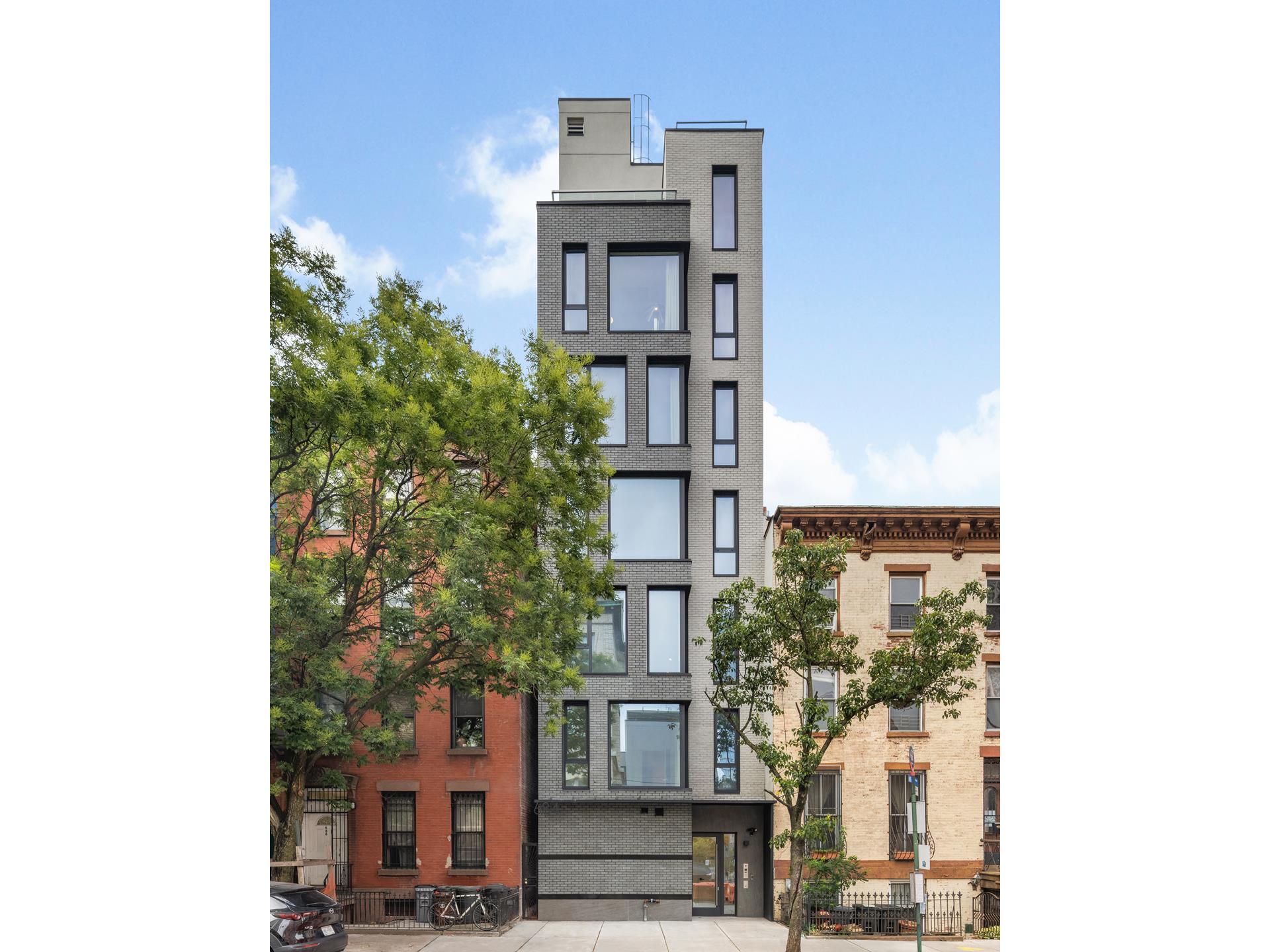 684 DEAN Street 1