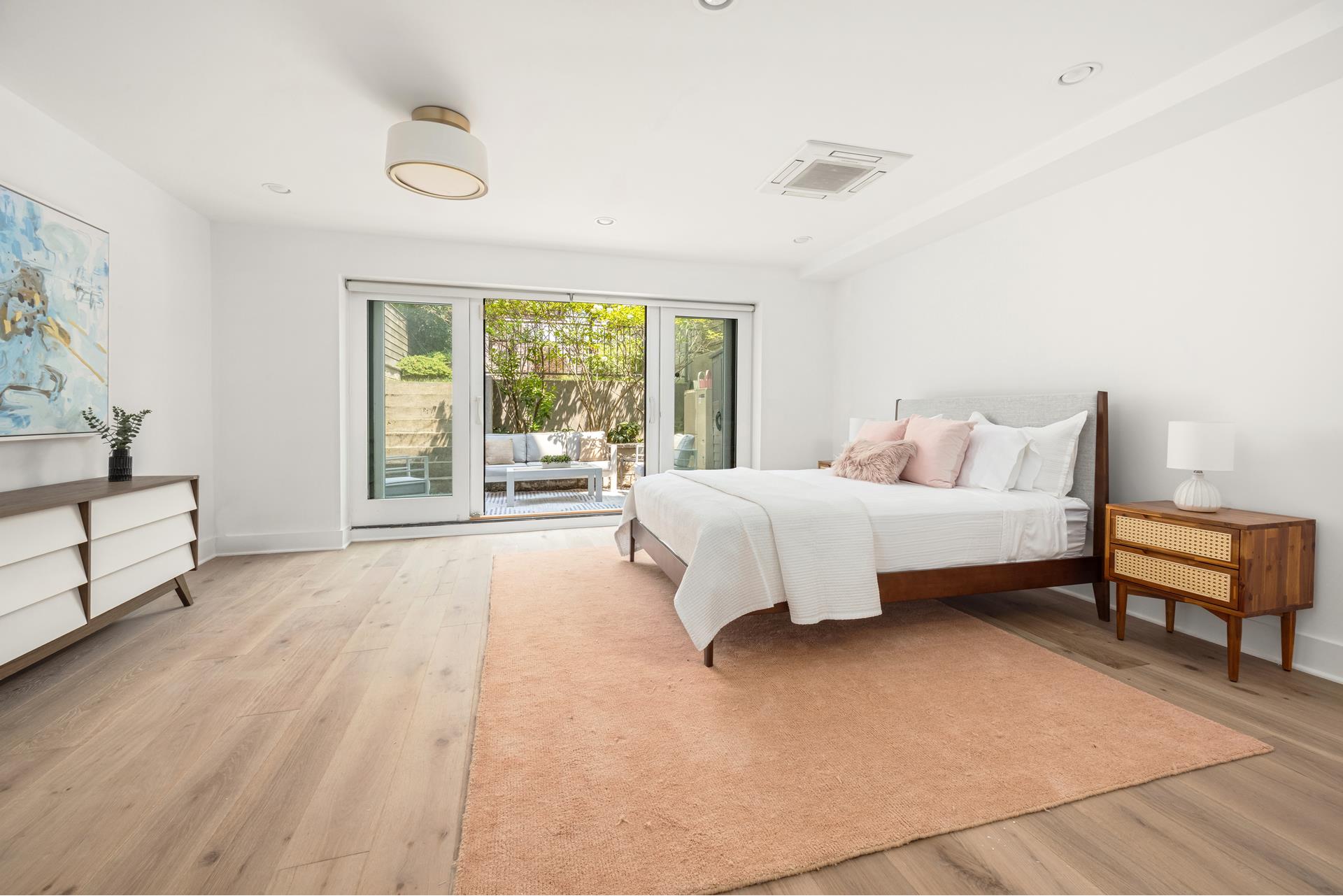 363 DOUGLASS Street 1