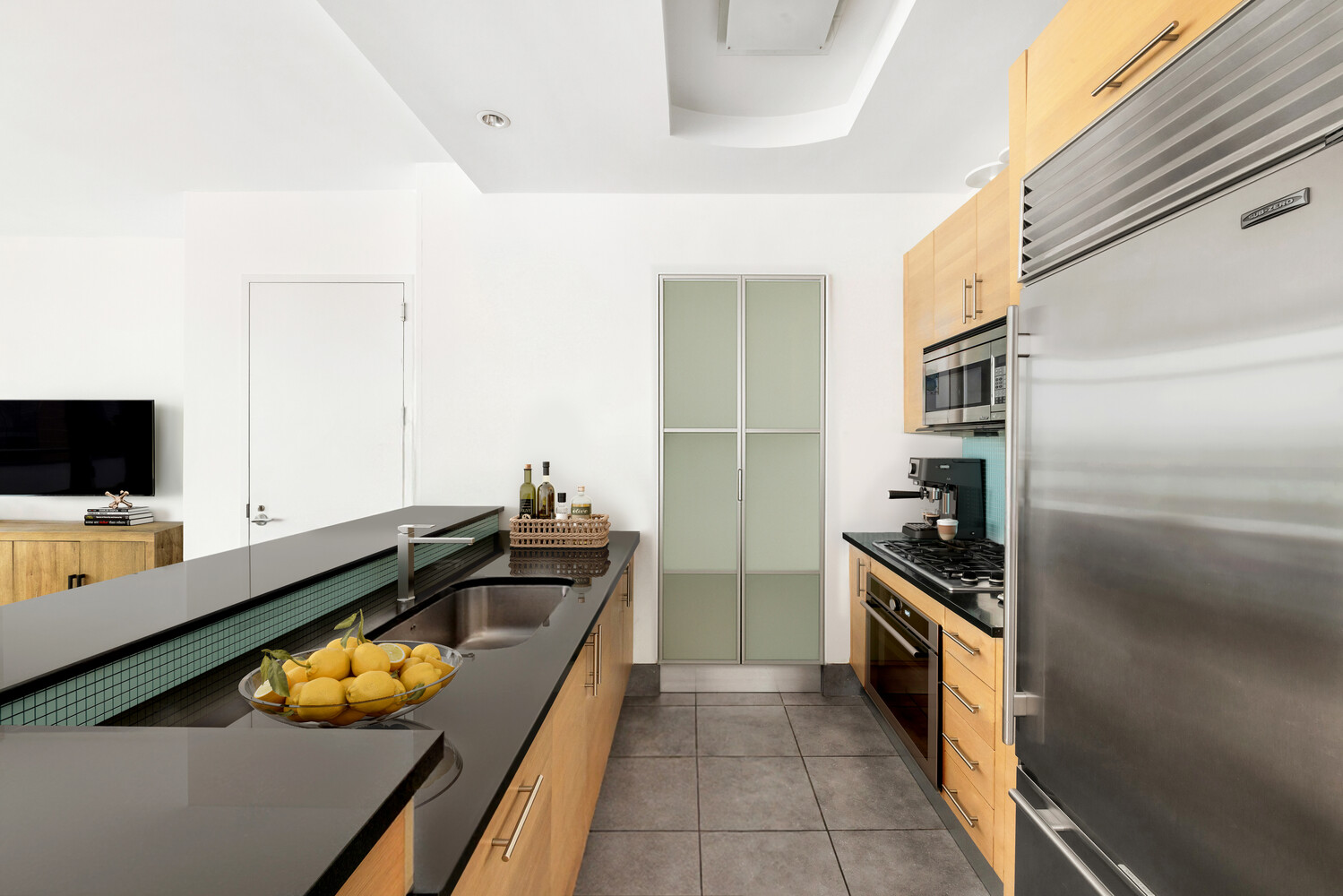 325 5TH Avenue 39C