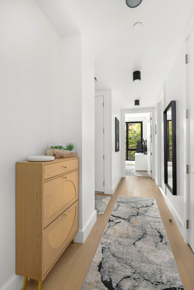 450 GRAND Avenue 2C