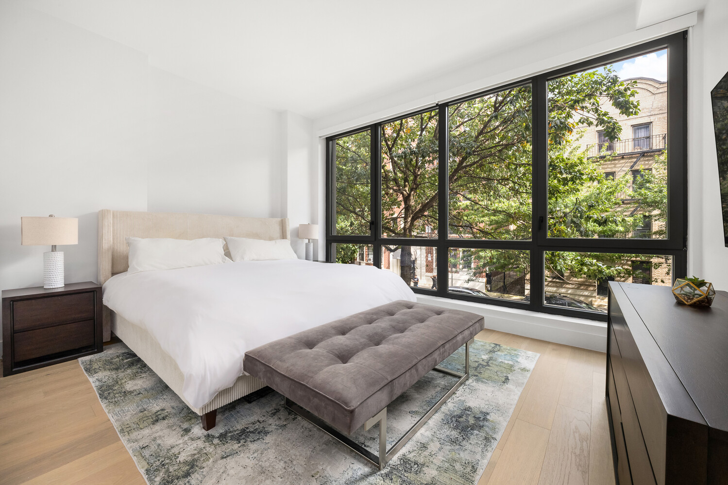 450 GRAND Avenue 2C