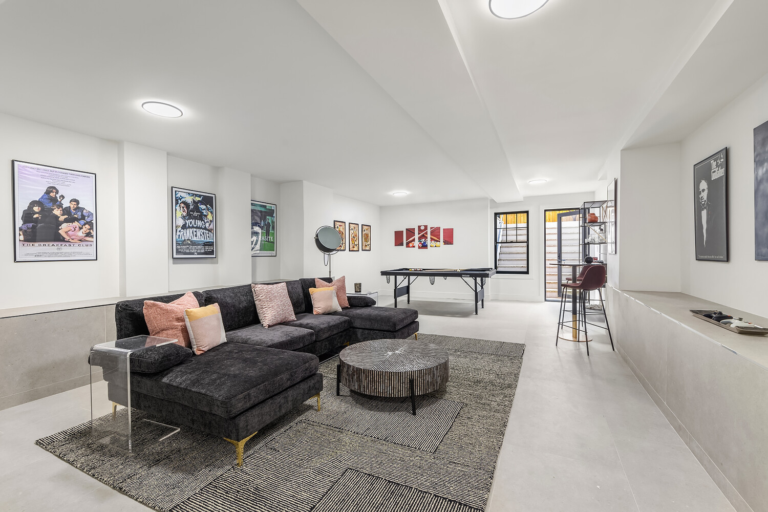 665 DE GRAW Street 1