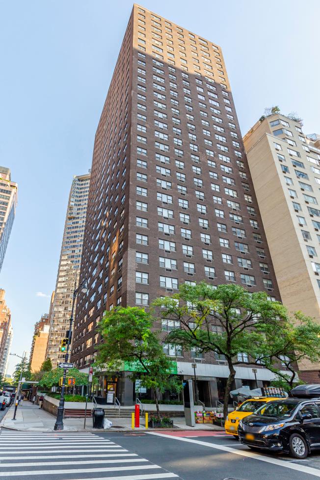 400 E 54TH Street 14E