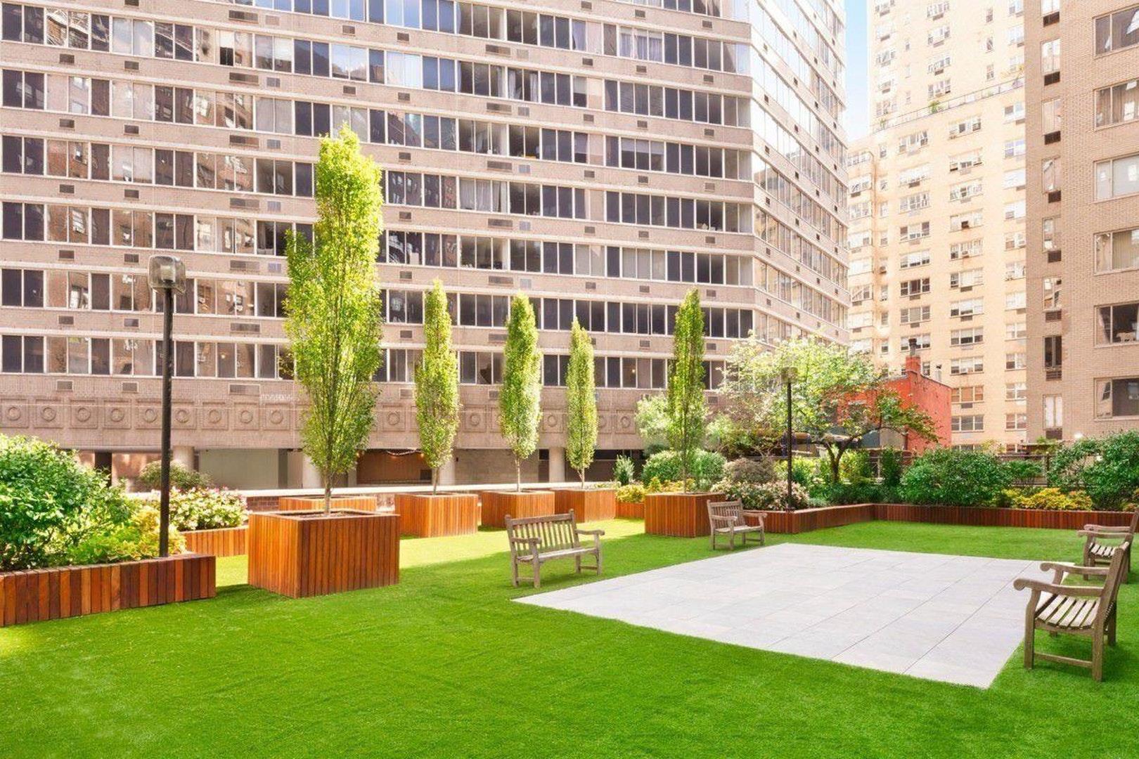 400 E 54TH Street 14E