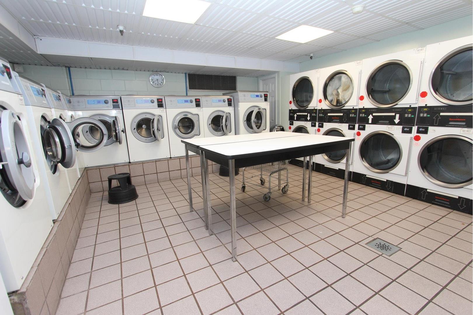 400 E 54TH Street 14E