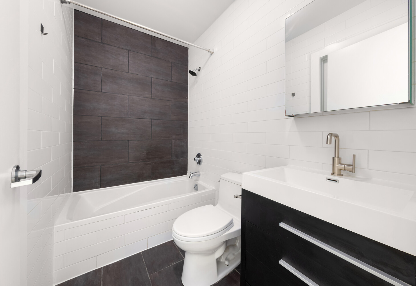 93 WAVERLY Avenue PH