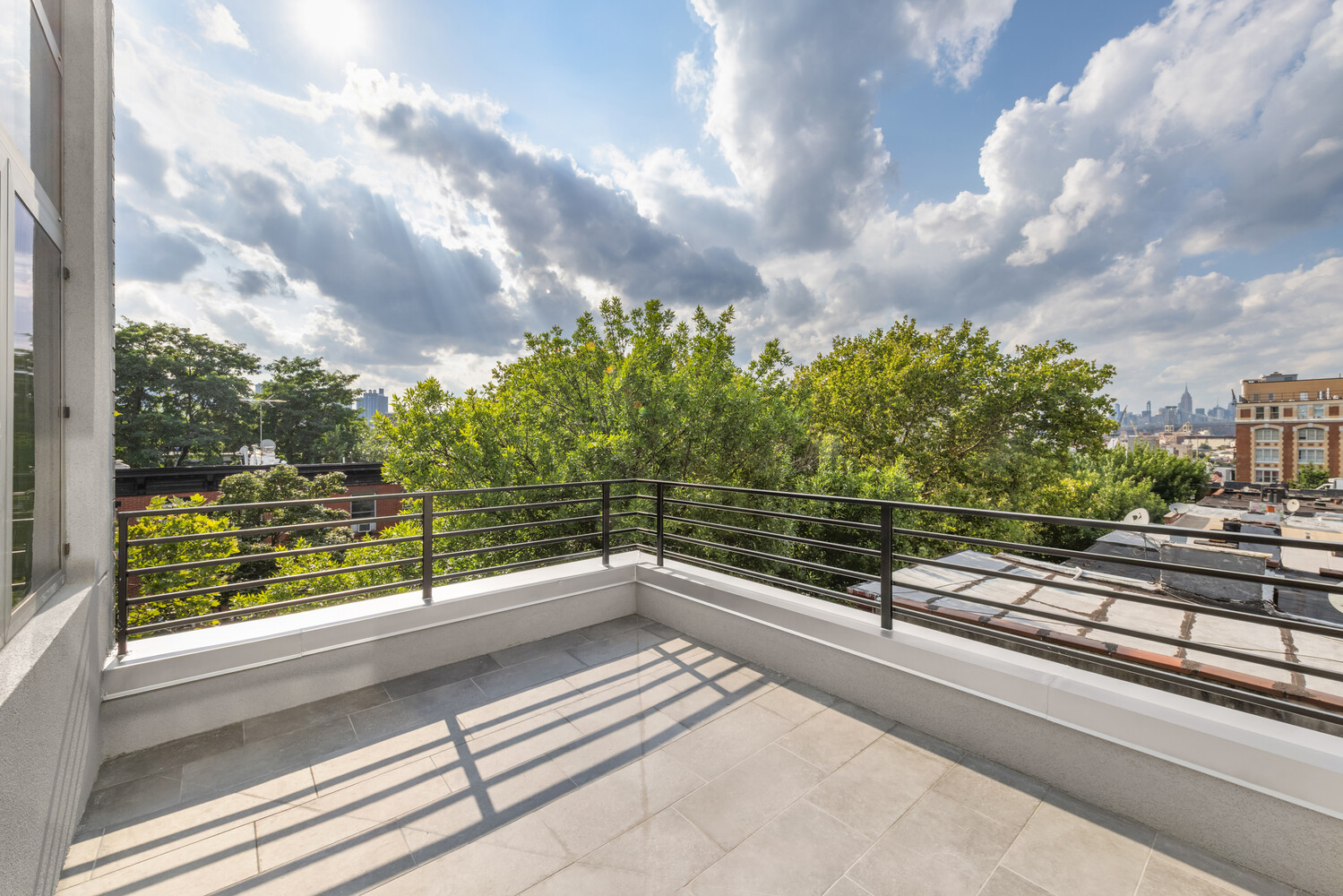 93 WAVERLY Avenue PH