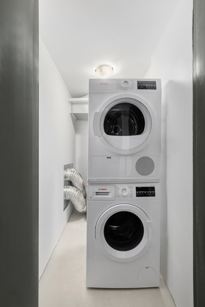 93 WAVERLY Avenue PH