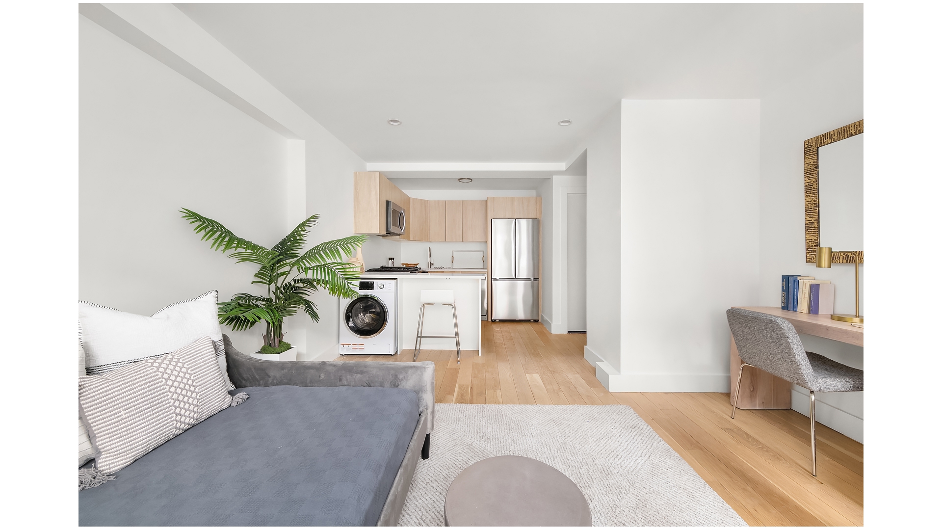 93 WAVERLY Avenue 1F