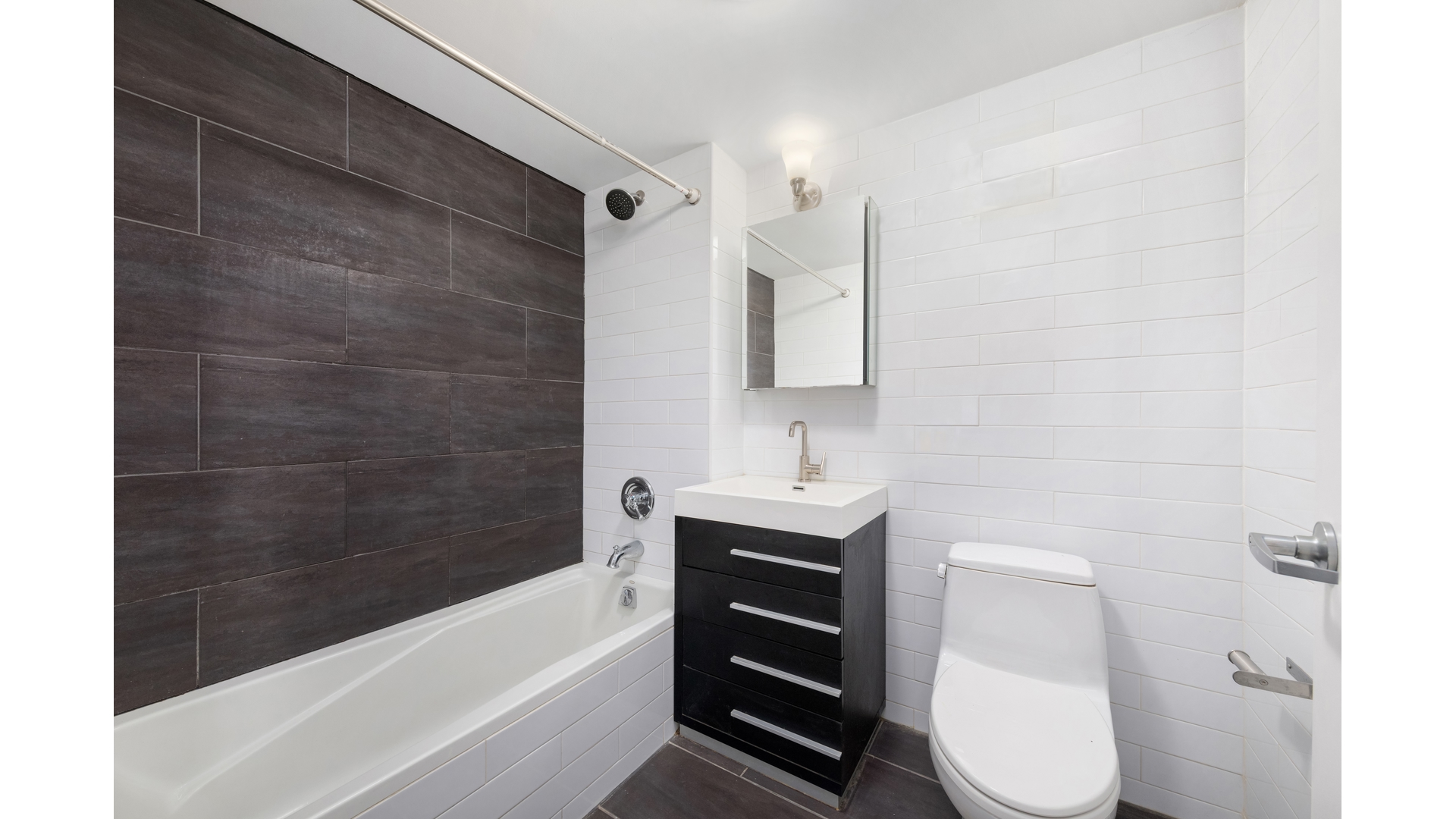 97 WAVERLY Avenue 2F