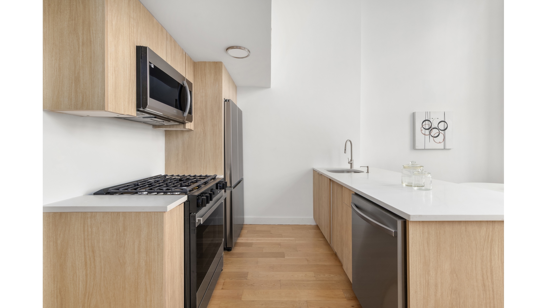 97 WAVERLY Avenue 4