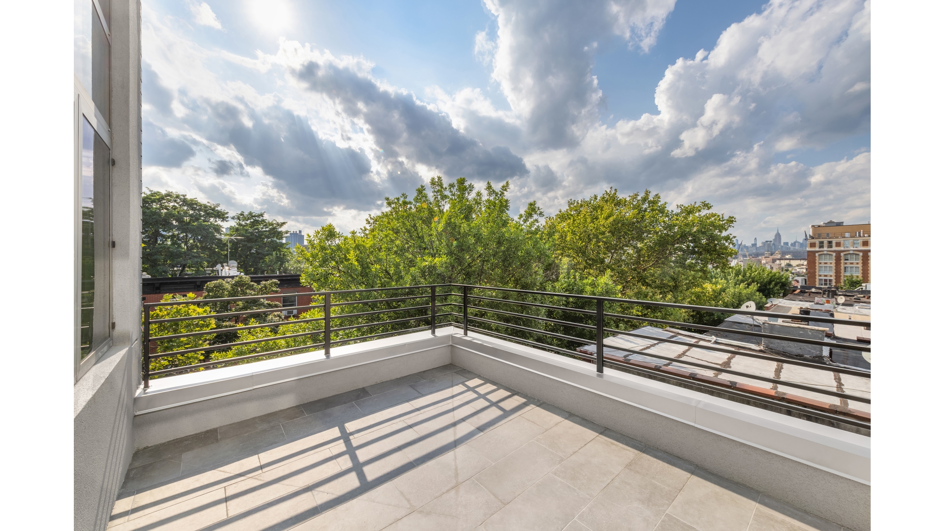 97 WAVERLY Avenue 4