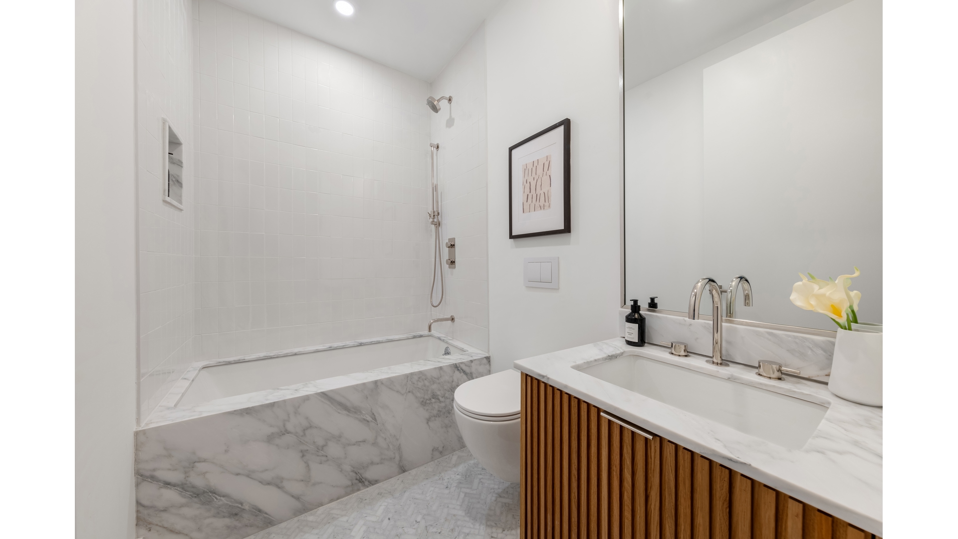 22 ST JOHNS Place PH