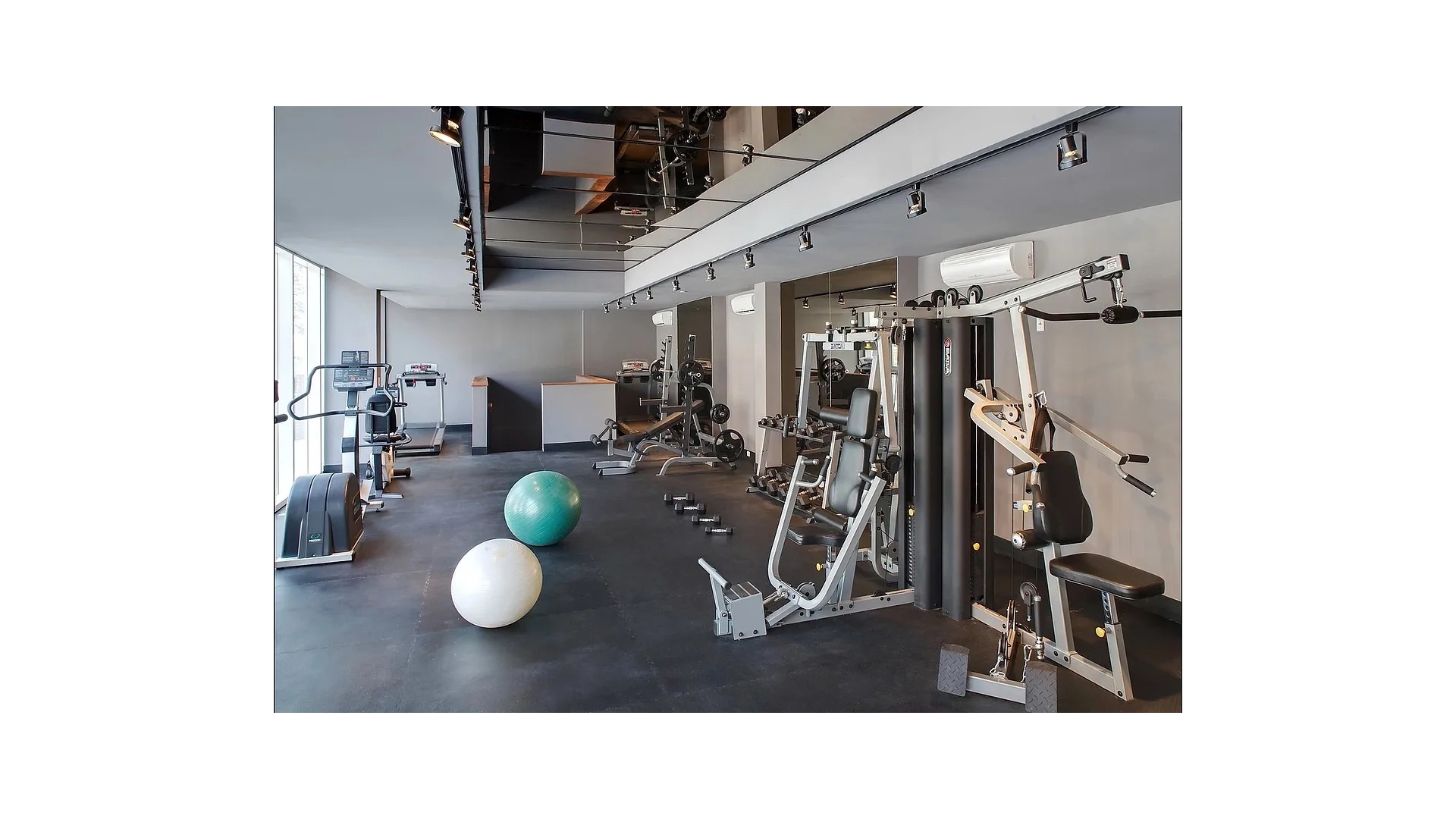 957 PACIFIC Street 101