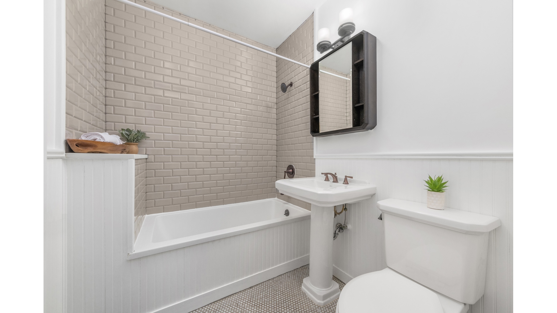 940 FULTON Street PHA