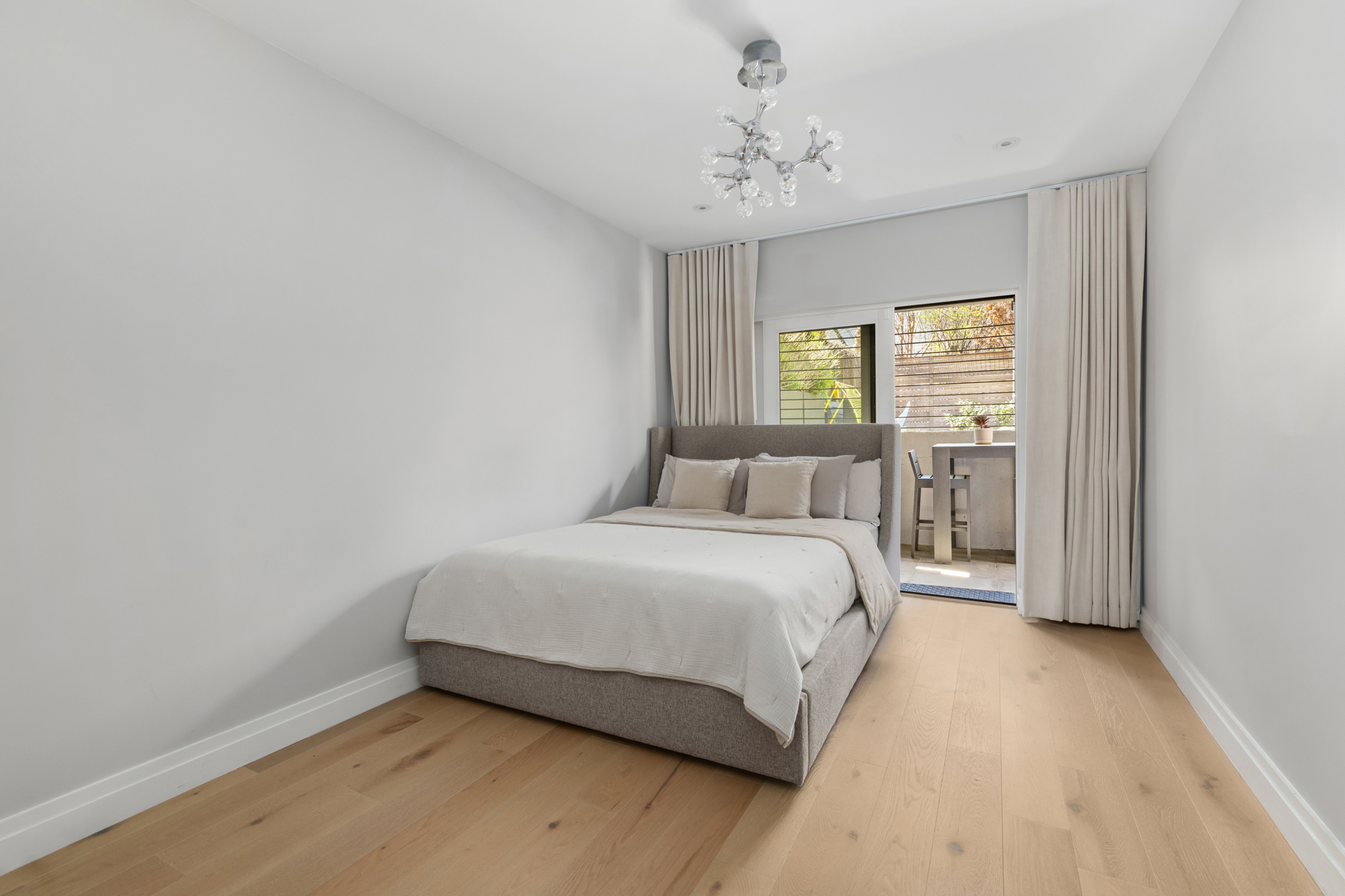 252 PRESIDENT Street 1