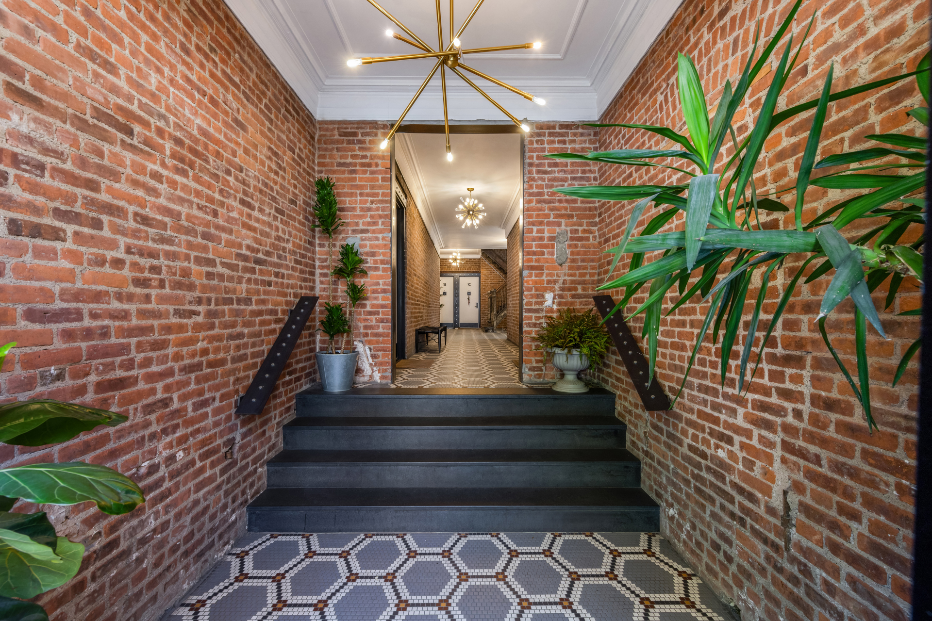 39 ARGYLE Road 1D