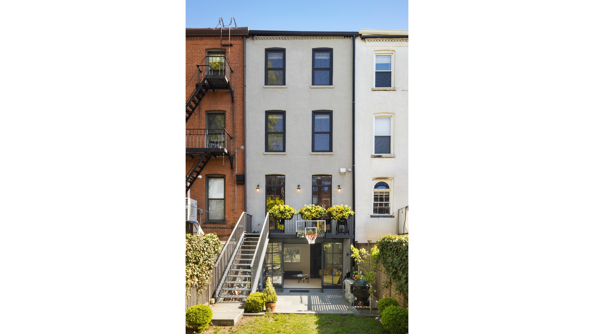 330 PRESIDENT Street