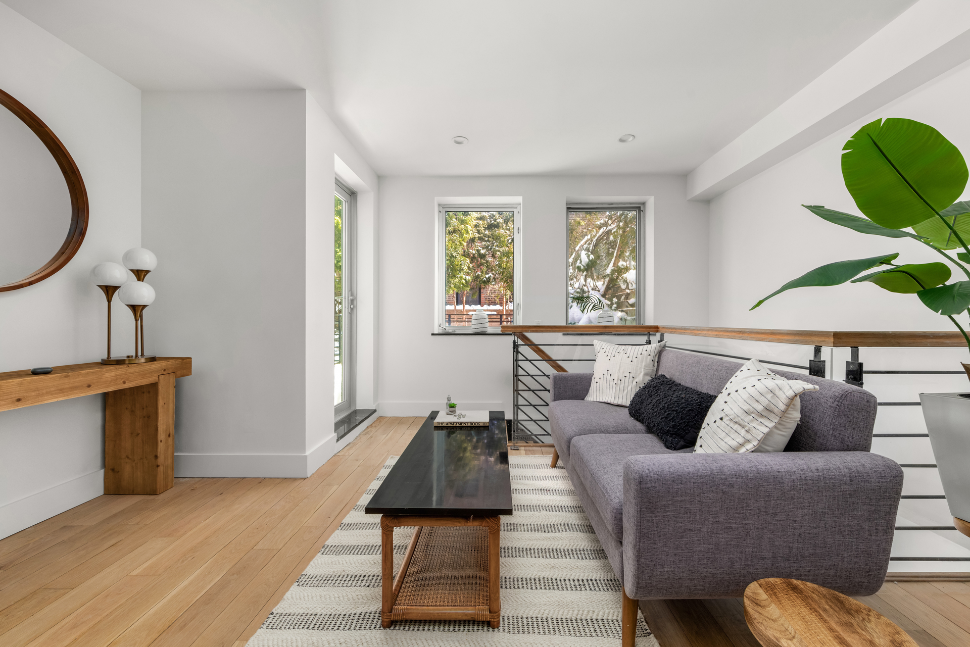 93 WAVERLY Avenue 1R