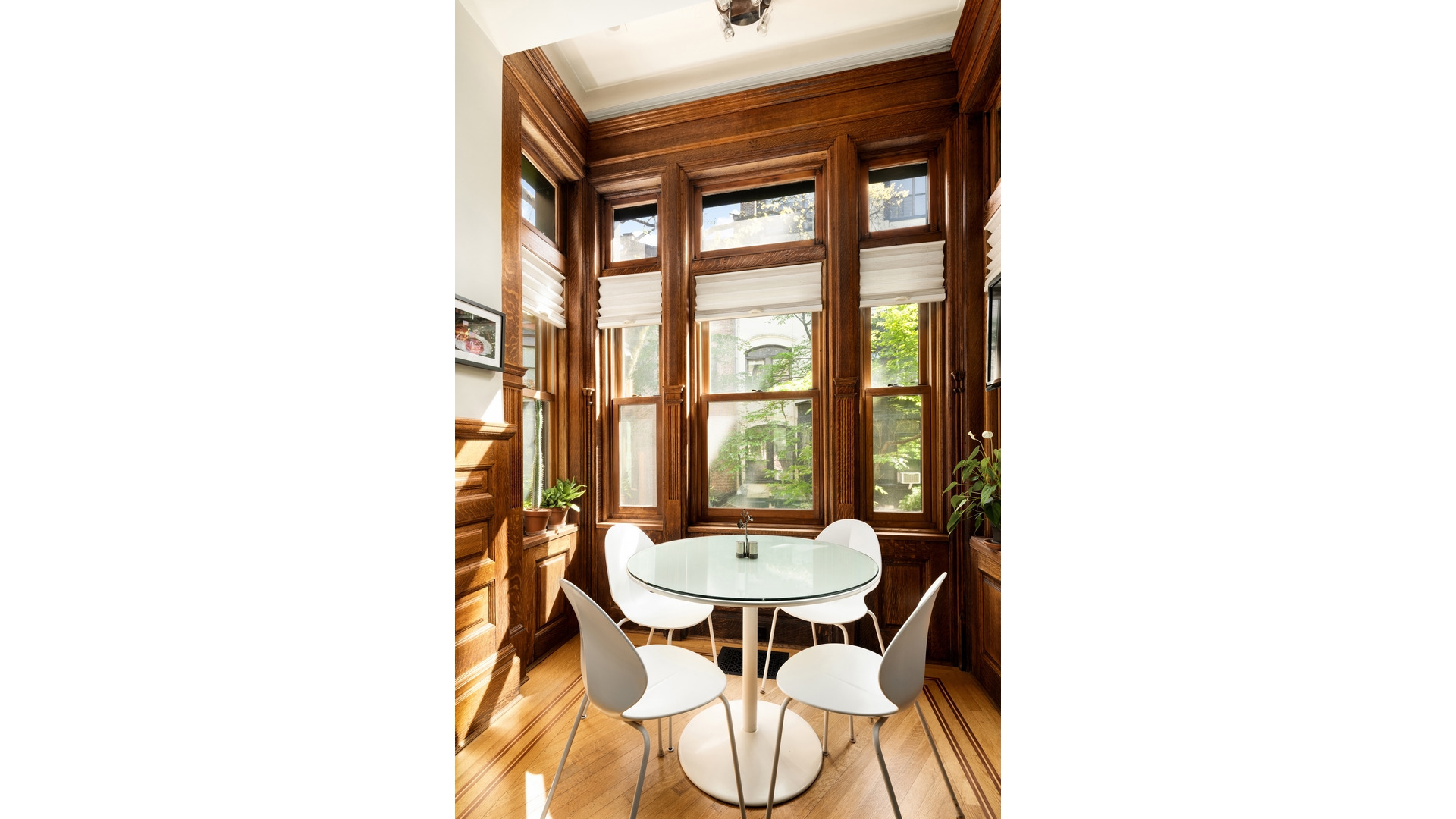 838 CARROLL Street
