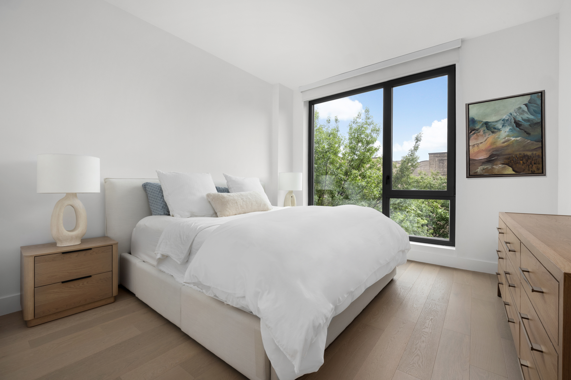 450 GRAND Avenue 4E