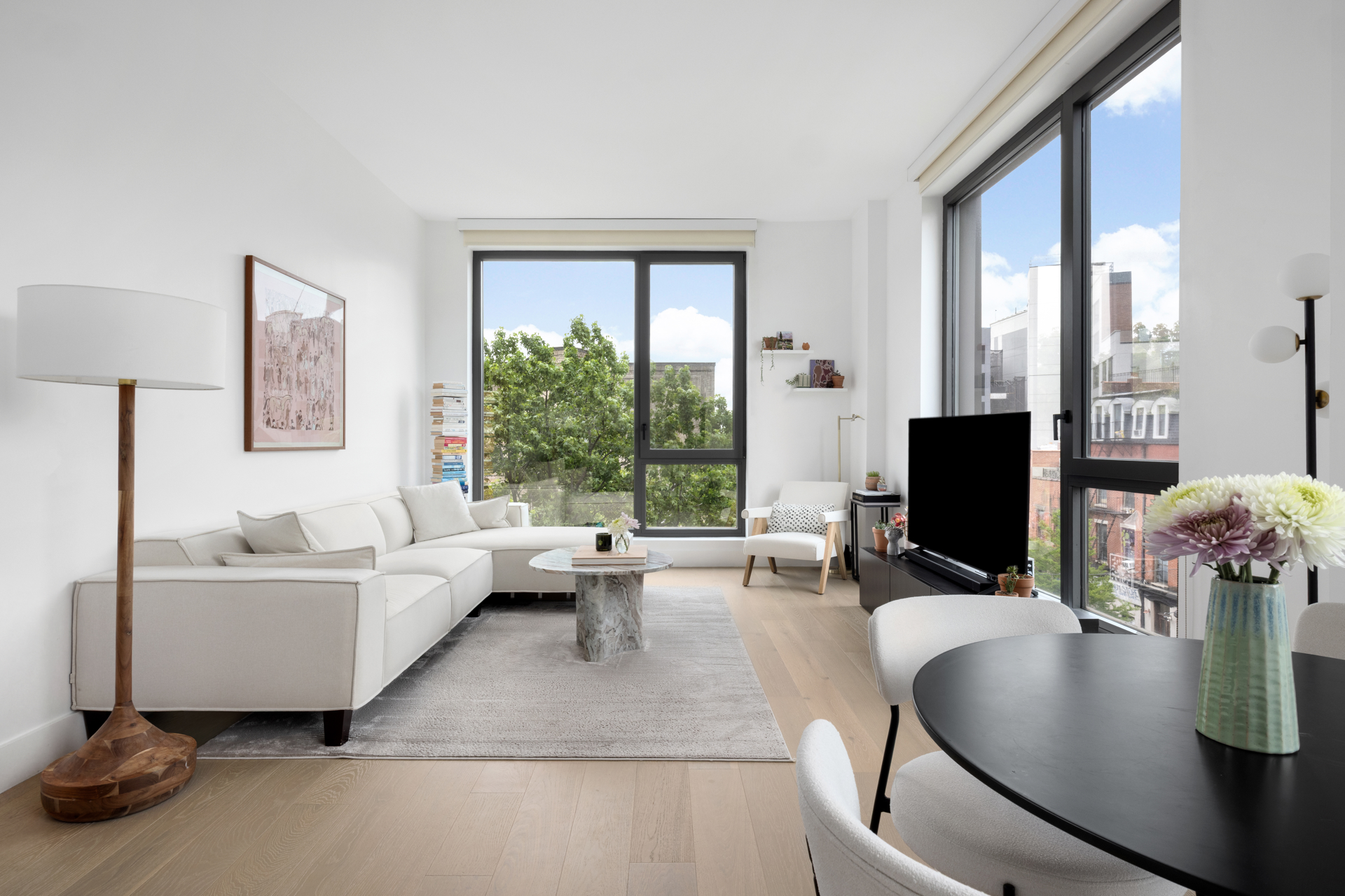 450 GRAND Avenue 4E